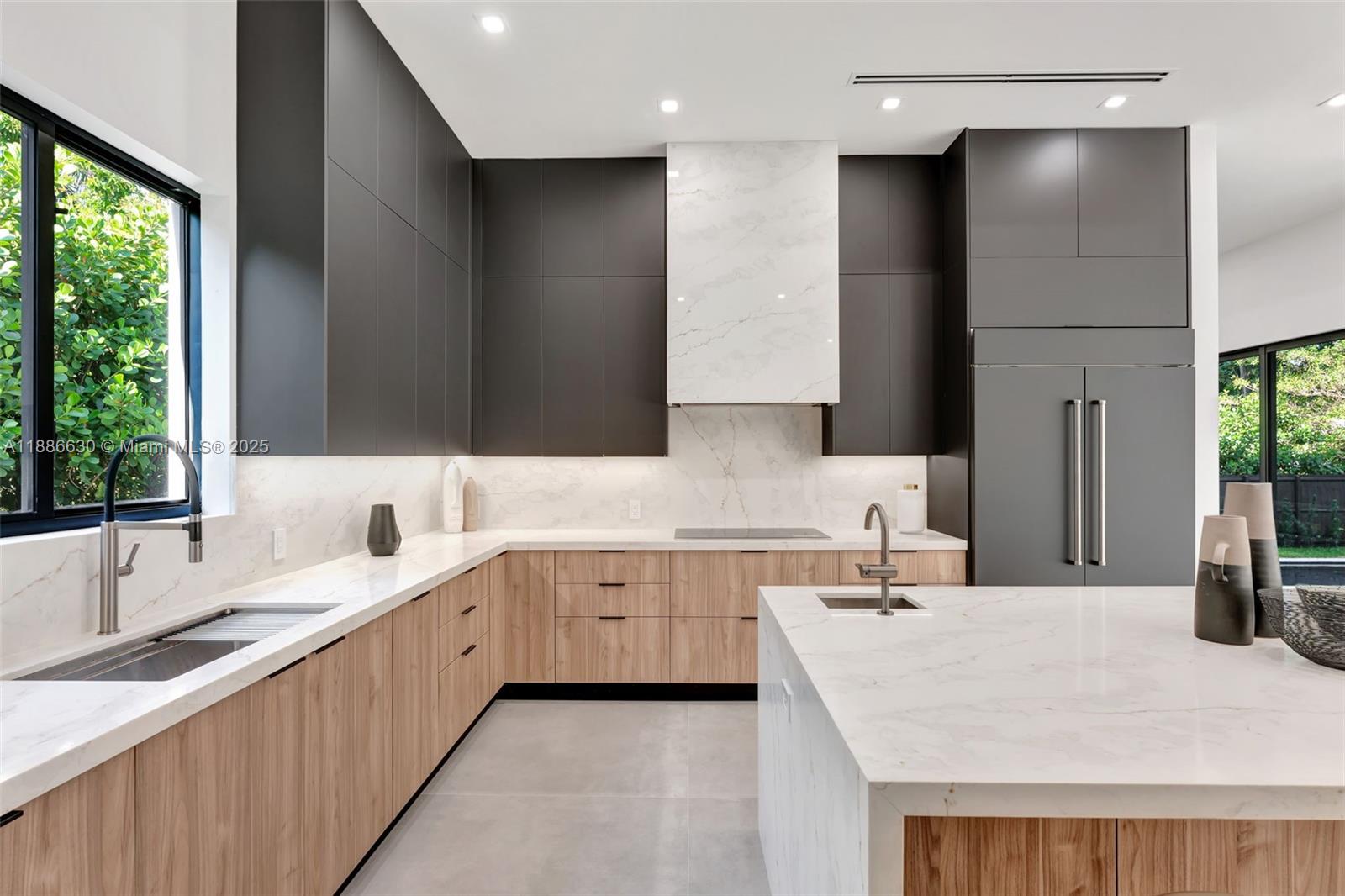 AMD PL GRIFFING BISCAYNE - Residential