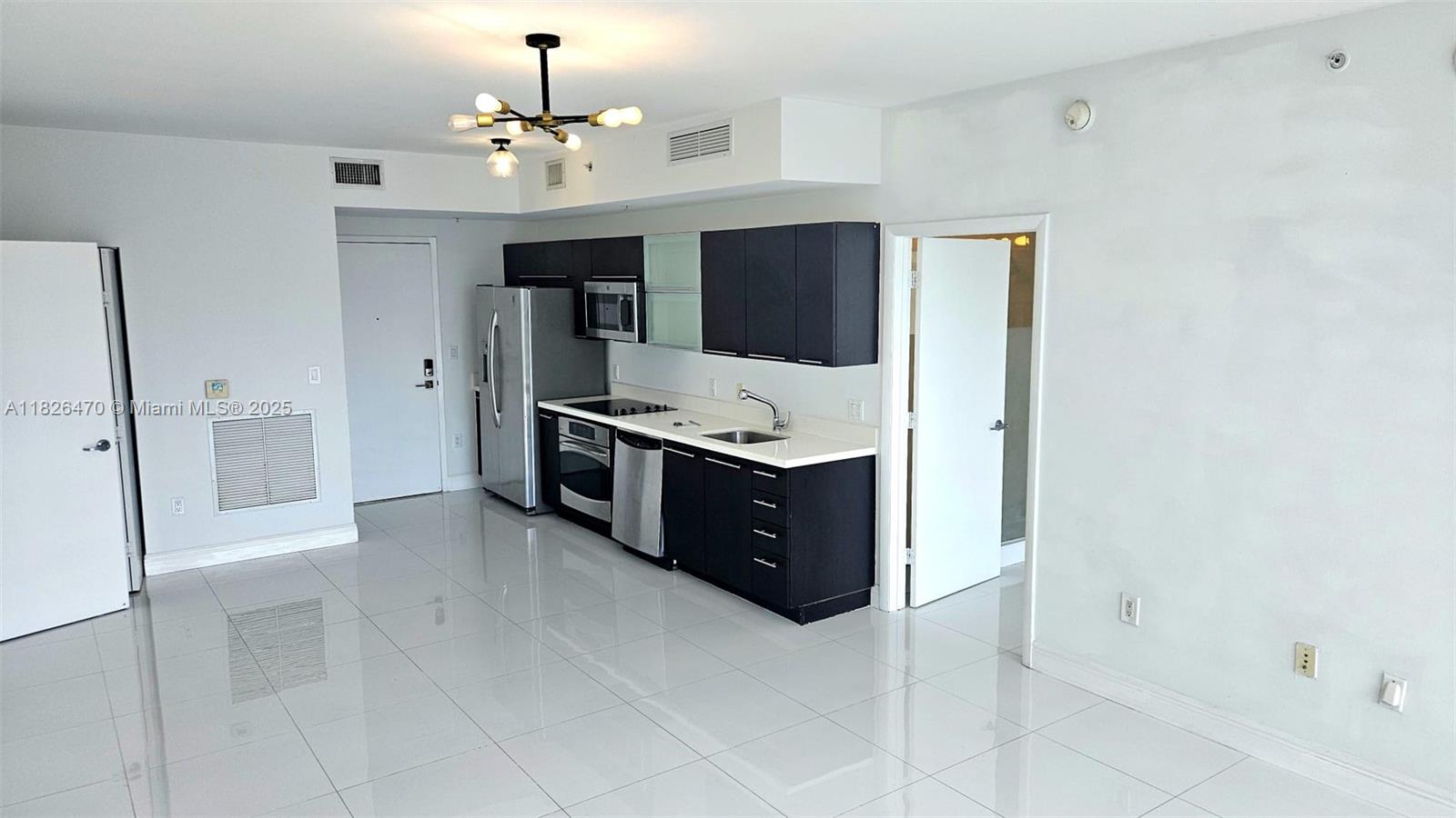 90 SW 3rd St 4110