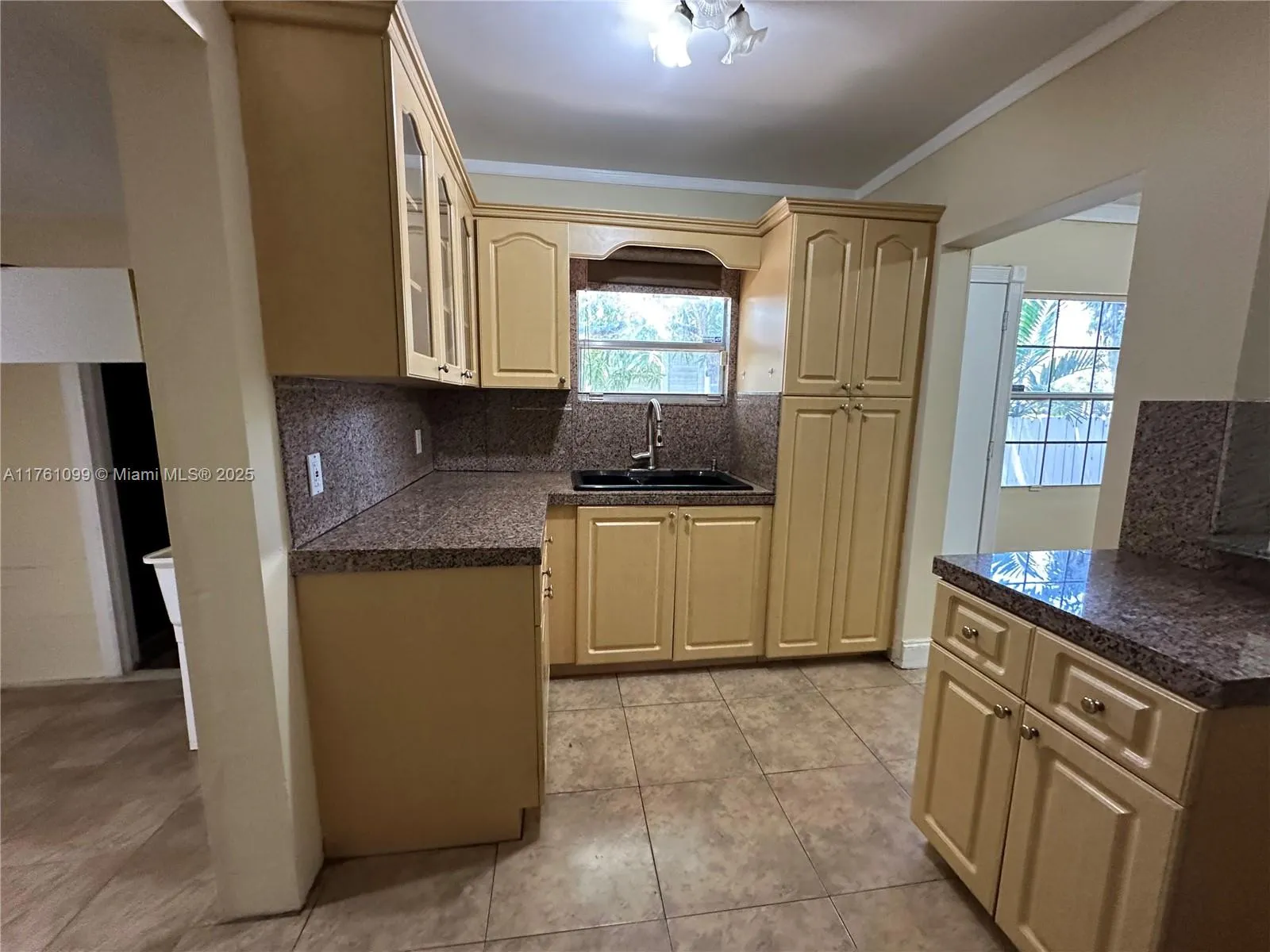 Miami, Florida 33127, United States, 3 Bedrooms Bedrooms, ,2 BathroomsBathrooms,Residential,Active,86123