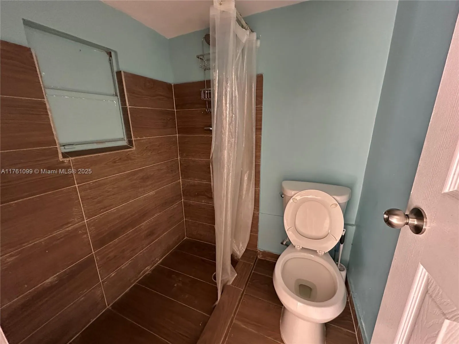 Miami, Florida 33127, United States, 3 Bedrooms Bedrooms, ,2 BathroomsBathrooms,Residential,Active,86123