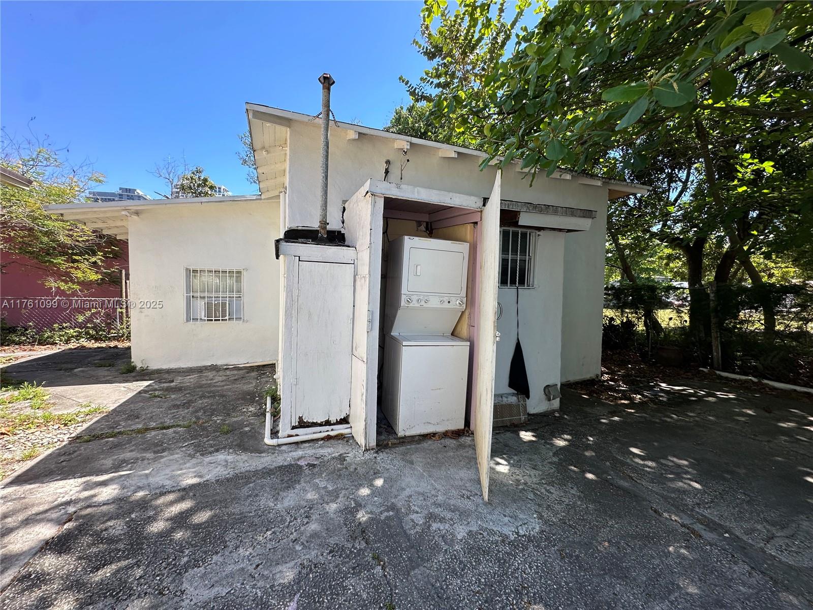 WYND WOOD PARK - Residential Lease