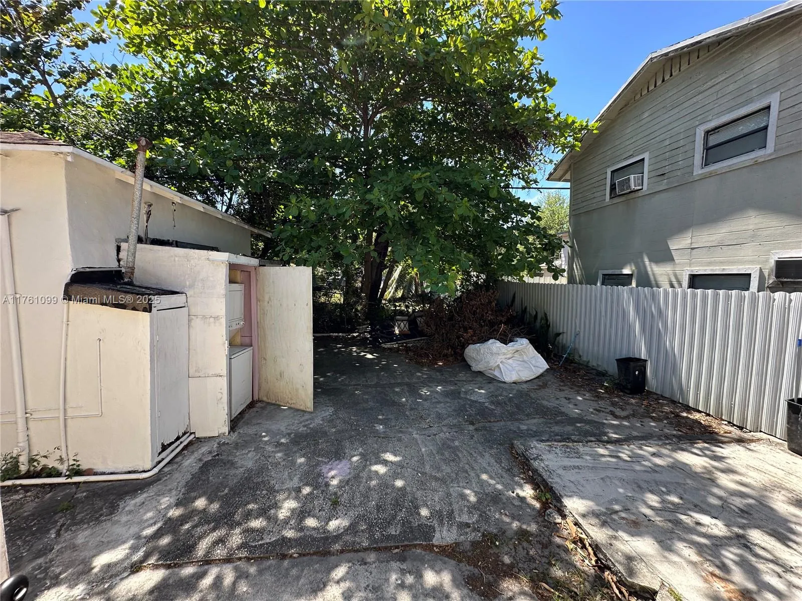 Miami, Florida 33127, United States, 3 Bedrooms Bedrooms, ,2 BathroomsBathrooms,Residential,Active,86123