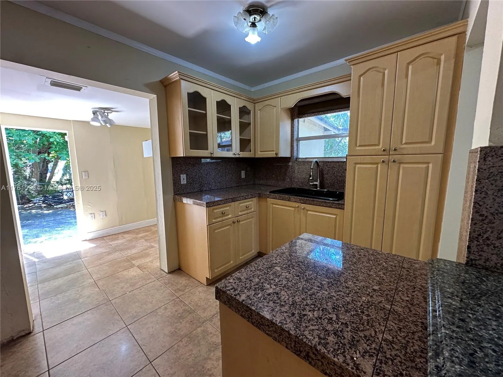 Miami, Florida 33127, United States, 3 Bedrooms Bedrooms, ,2 BathroomsBathrooms,Residential,Active,86123