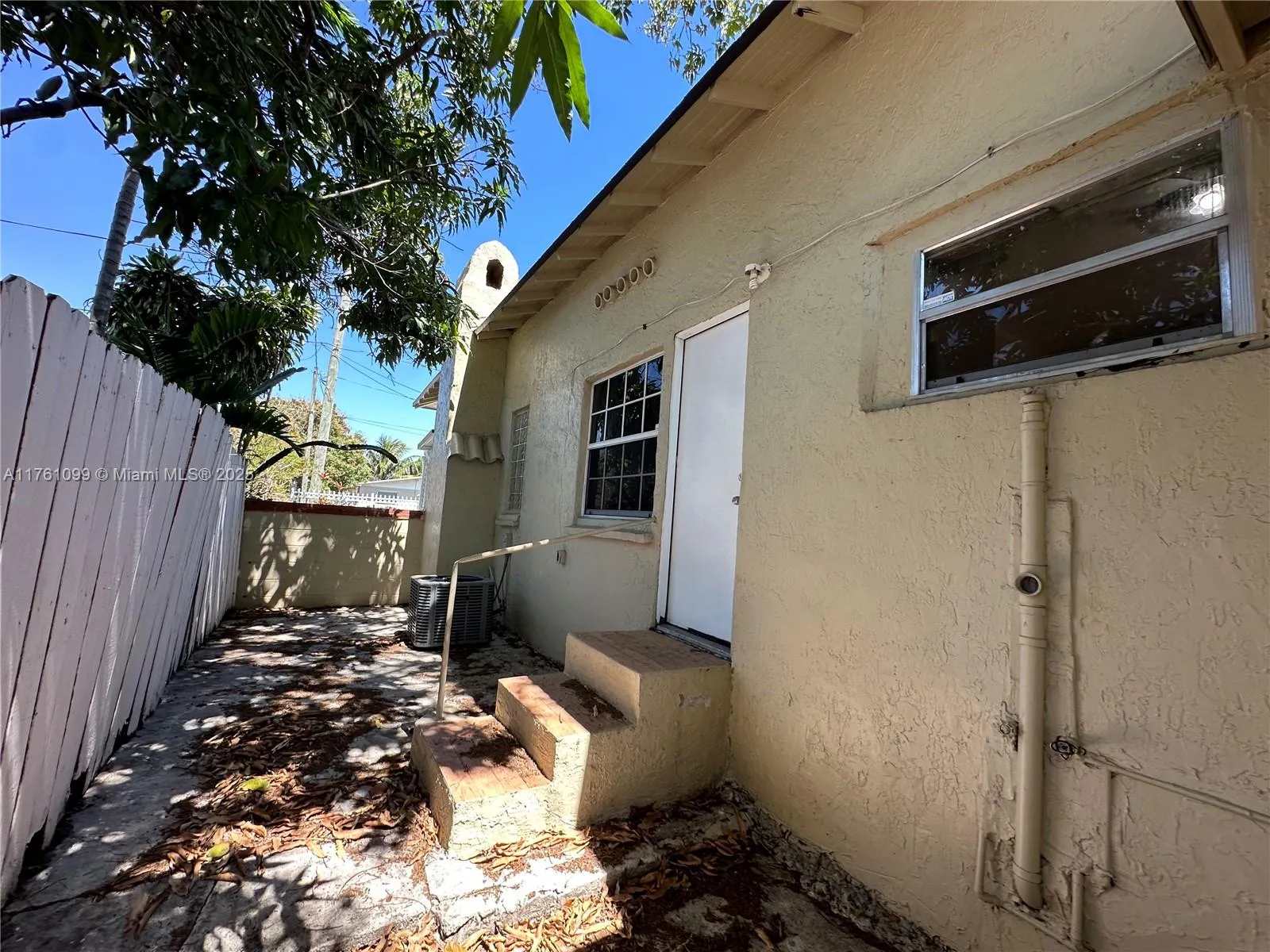 Miami, Florida 33127, United States, 3 Bedrooms Bedrooms, ,2 BathroomsBathrooms,Residential,Active,86123