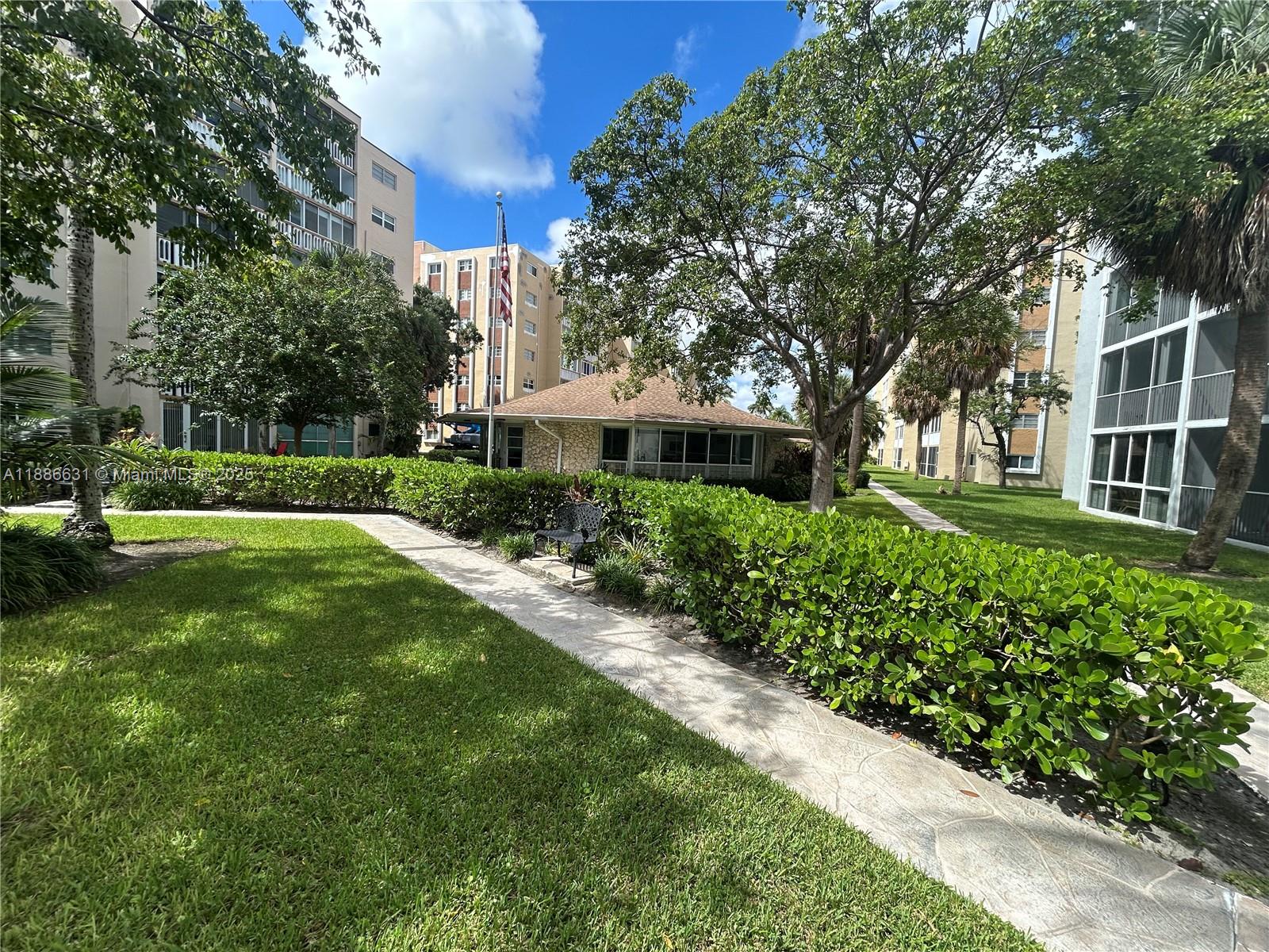 MEADOWBROOK TOWERS CONDO - Residential