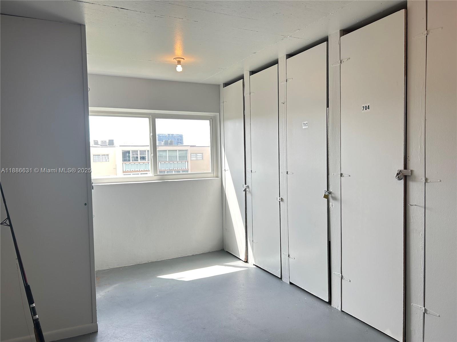 MEADOWBROOK TOWERS CONDO - Residential