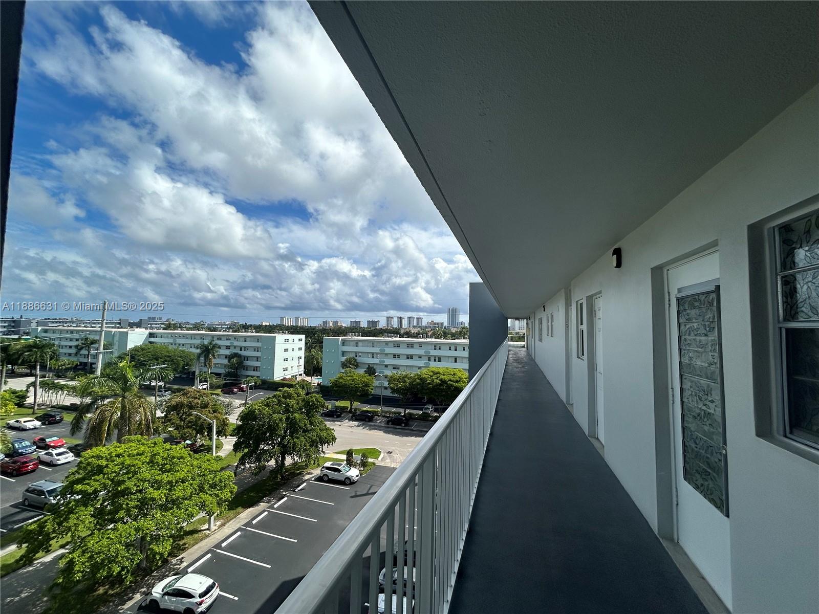 MEADOWBROOK TOWERS CONDO - Residential