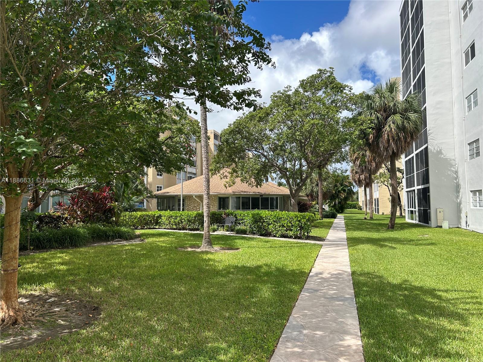 MEADOWBROOK TOWERS CONDO - Residential