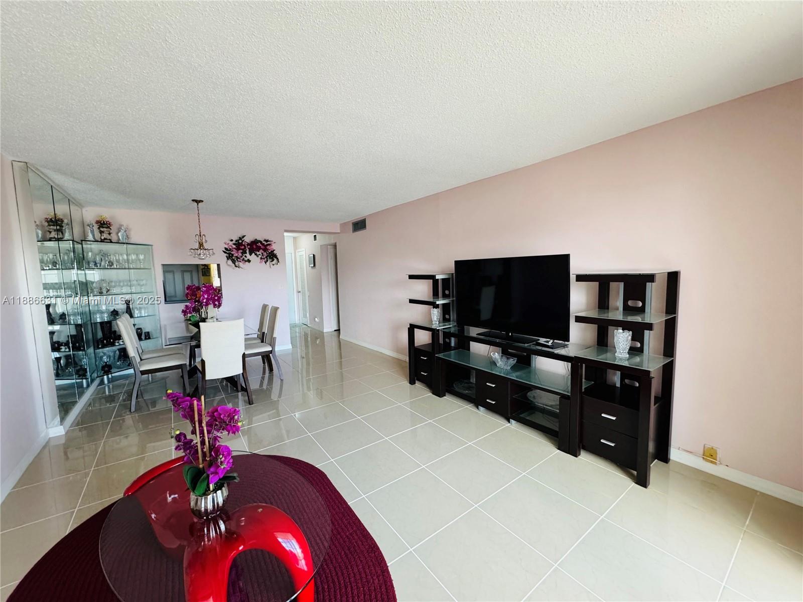 MEADOWBROOK TOWERS CONDO - Residential