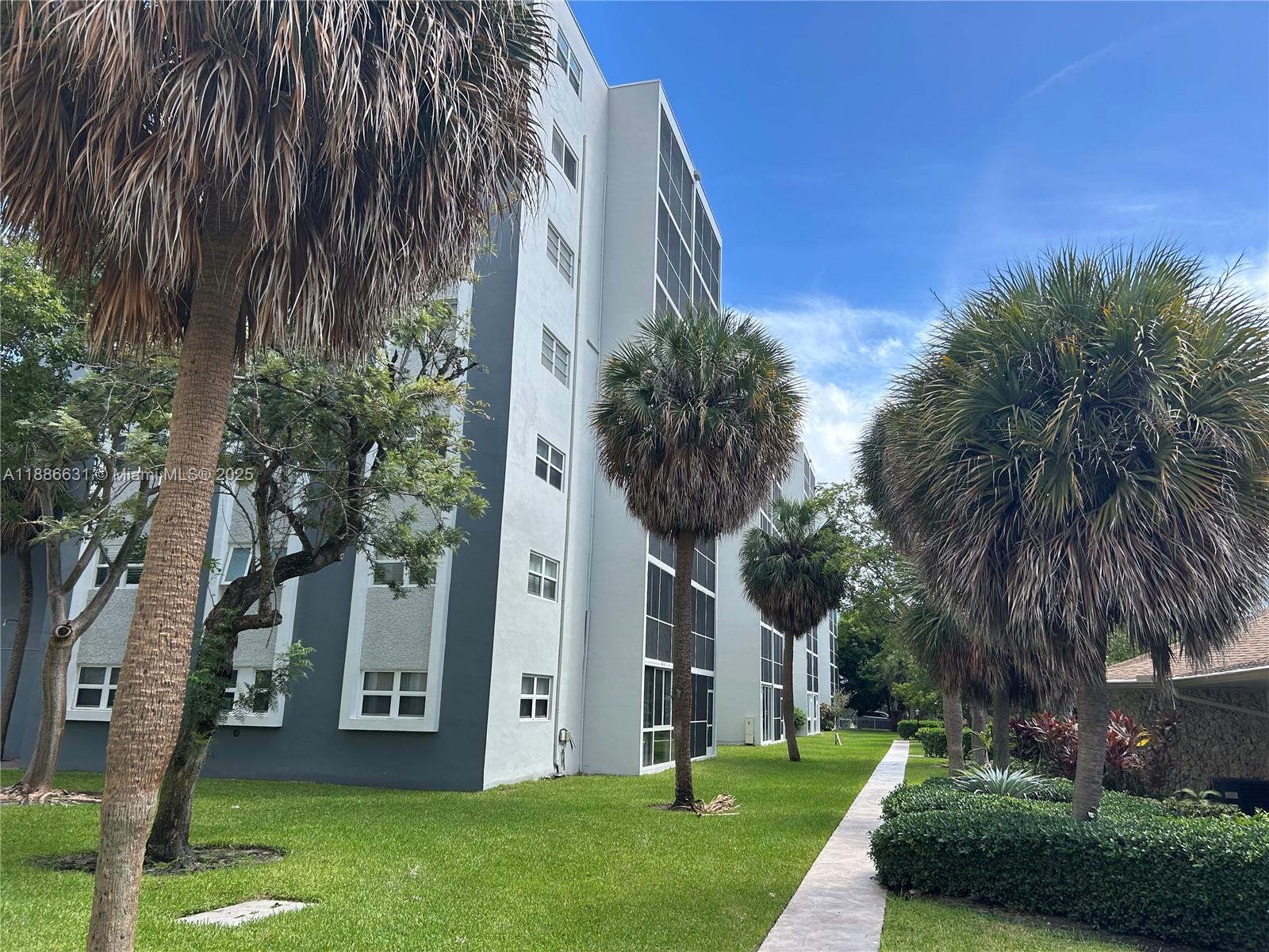 MEADOWBROOK TOWERS CONDO - Residential