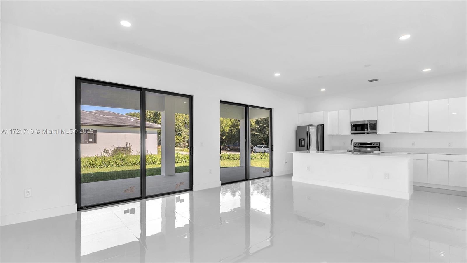 GRIFFING SILVER PALM SUB - Residential
