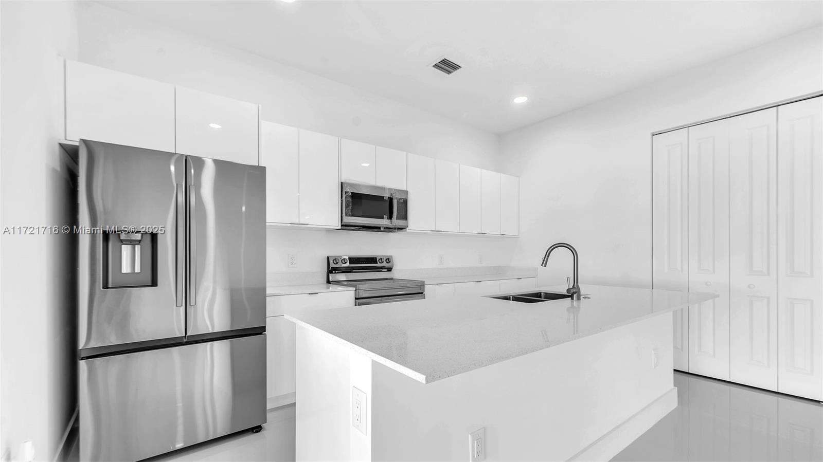 GRIFFING SILVER PALM SUB - Residential