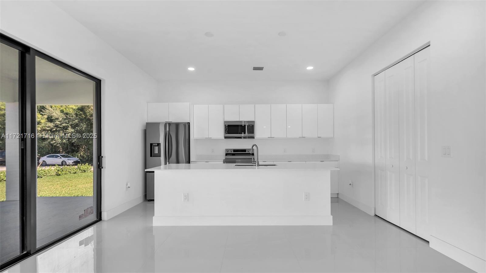 GRIFFING SILVER PALM SUB - Residential