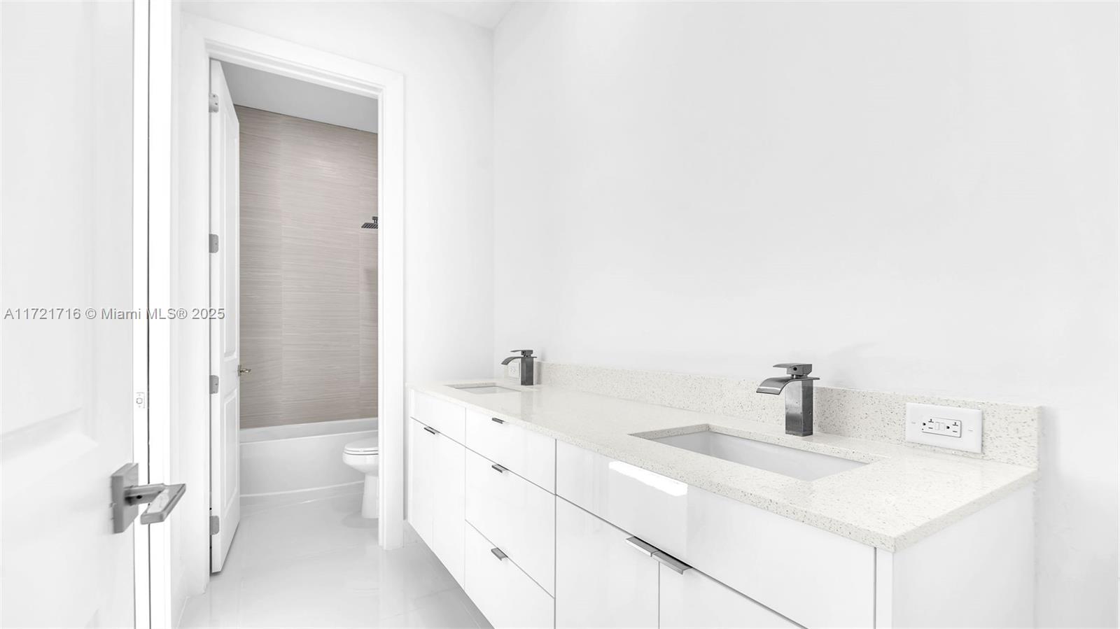 GRIFFING SILVER PALM SUB - Residential