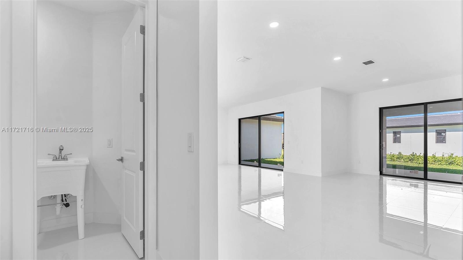 GRIFFING SILVER PALM SUB - Residential