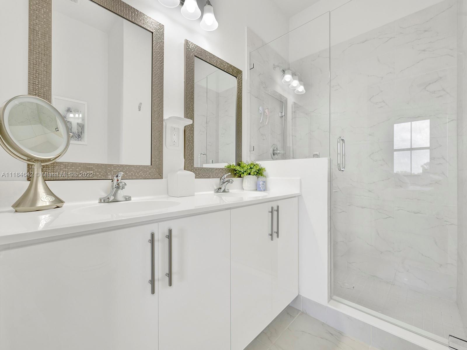 CENTURY PARK SOUTH CONDO - Residential