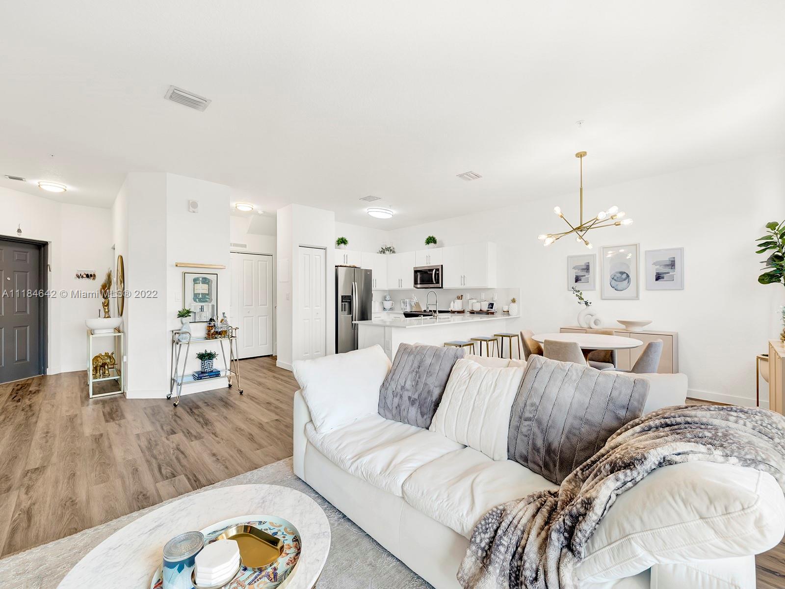 CENTURY PARK SOUTH CONDO - Residential