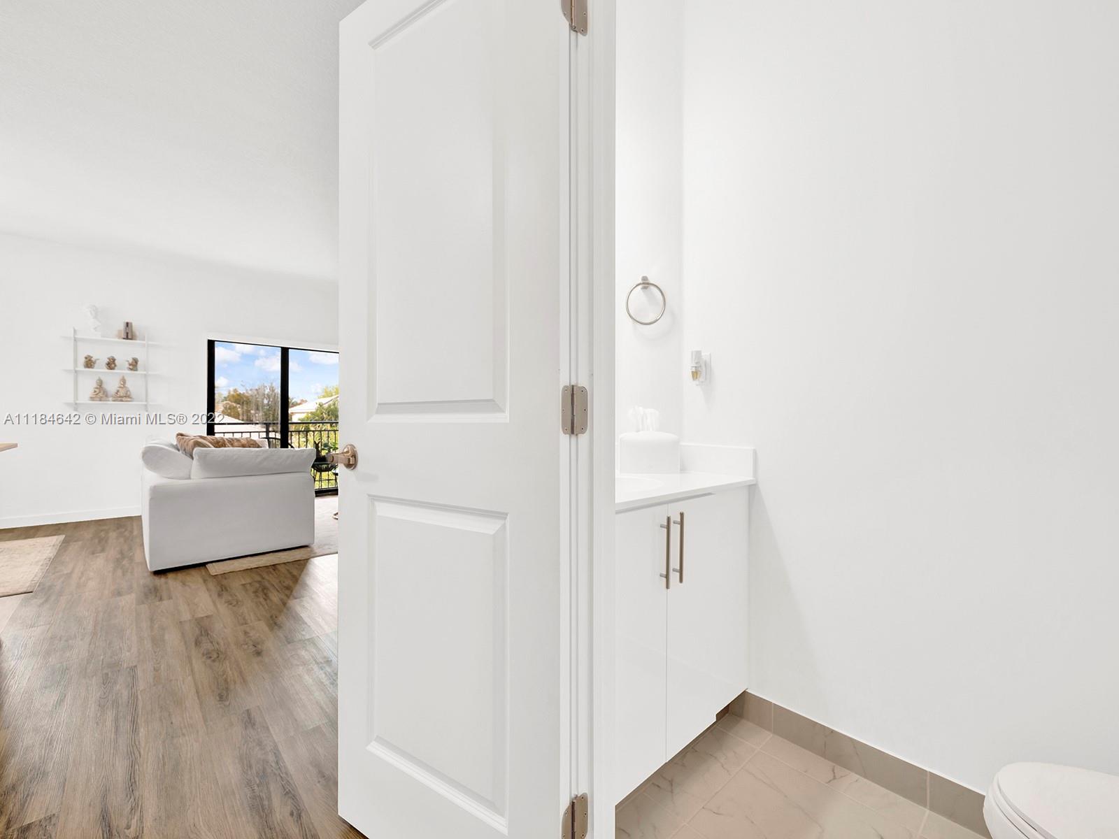 CENTURY PARK SOUTH CONDO - Residential