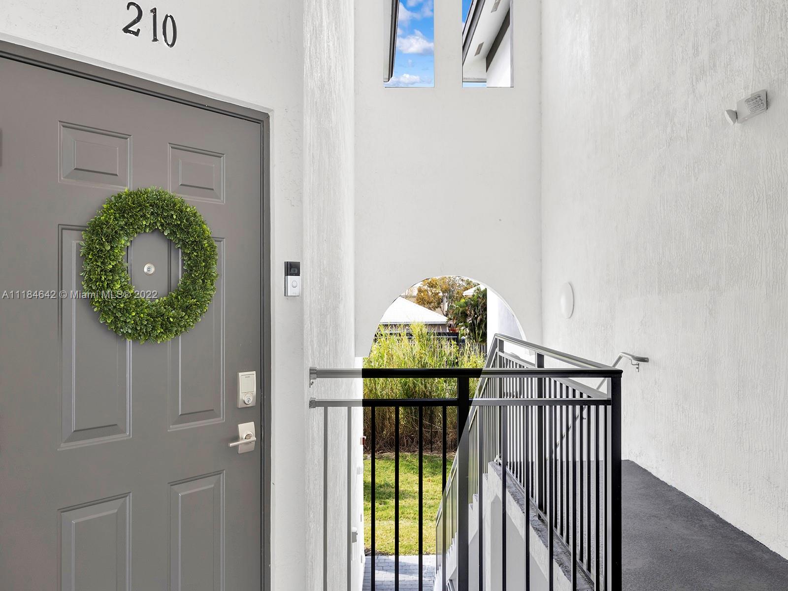 CENTURY PARK SOUTH CONDO - Residential