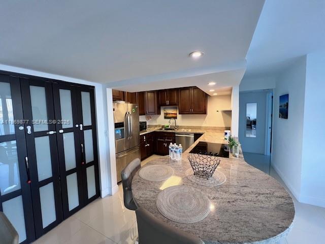 REEF SOUTH CONDO - Residential Lease