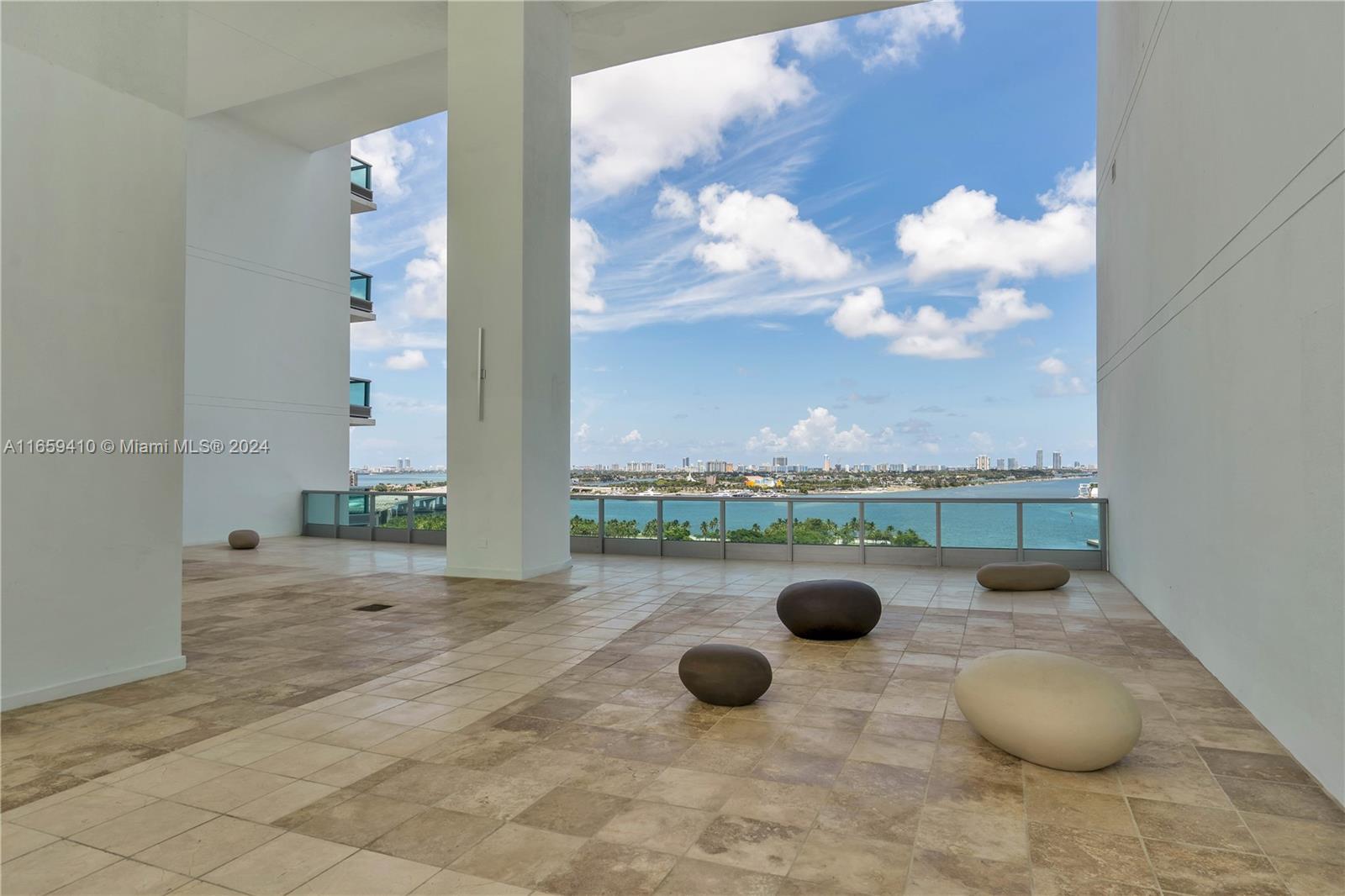 900 BISCAYNE BAY CONDO - Residential Lease