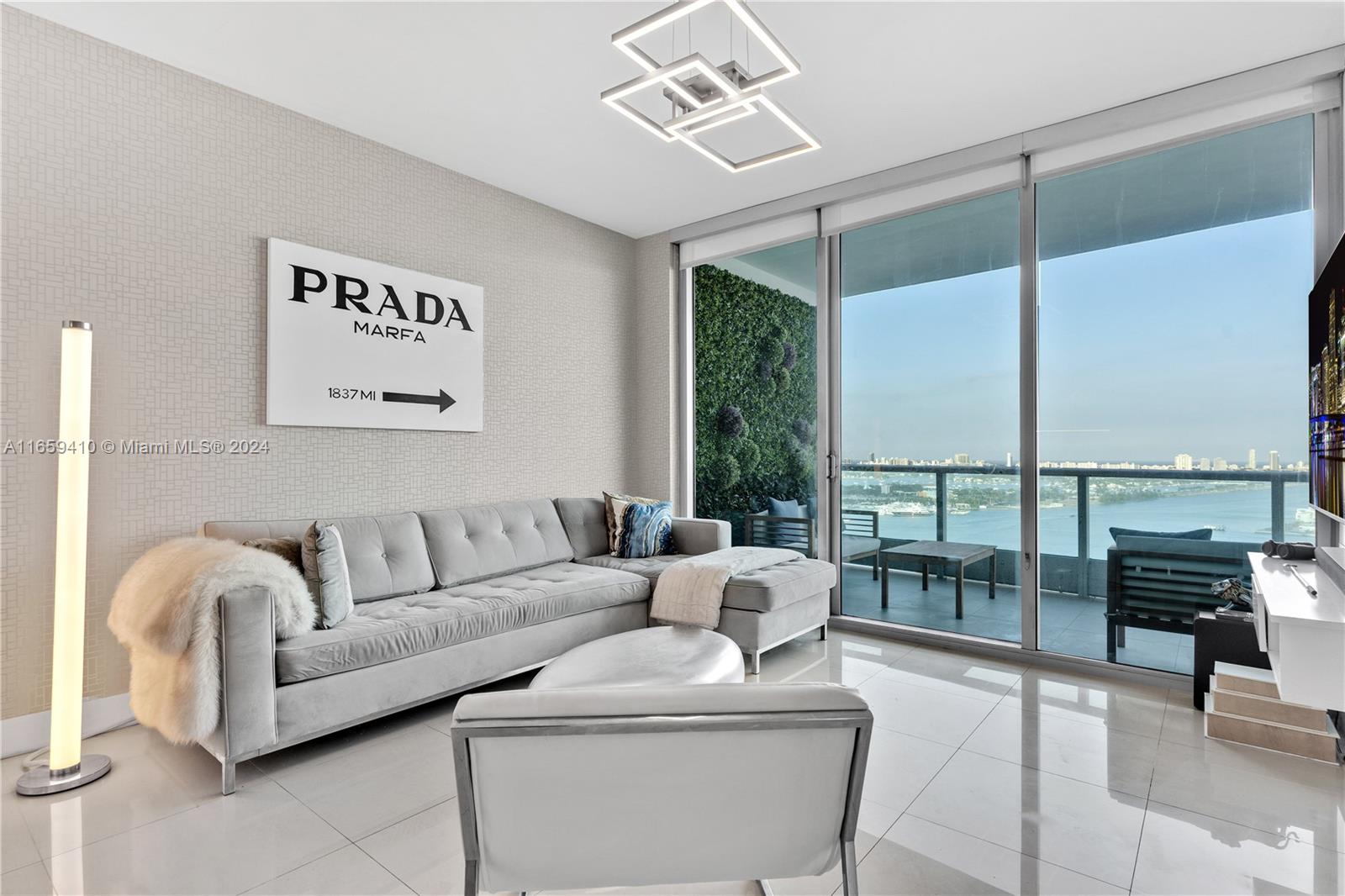 900 BISCAYNE BAY CONDO - Residential Lease