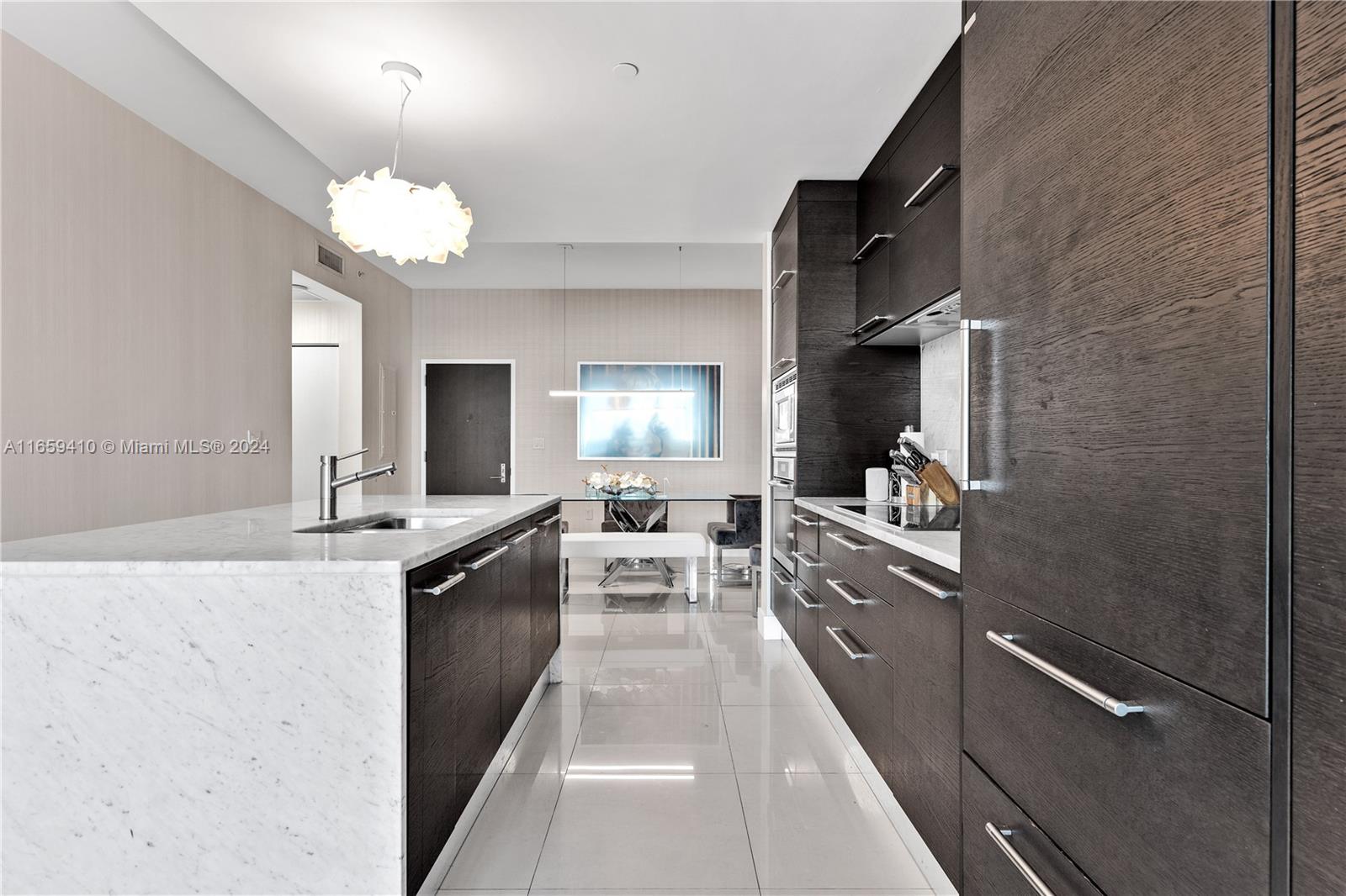 900 BISCAYNE BAY CONDO - Residential Lease