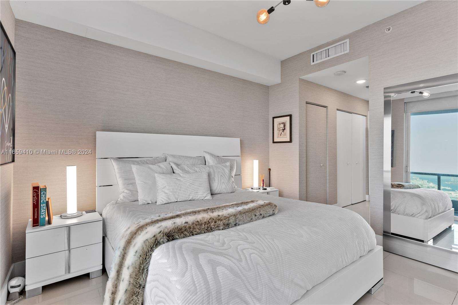 900 BISCAYNE BAY CONDO - Residential Lease