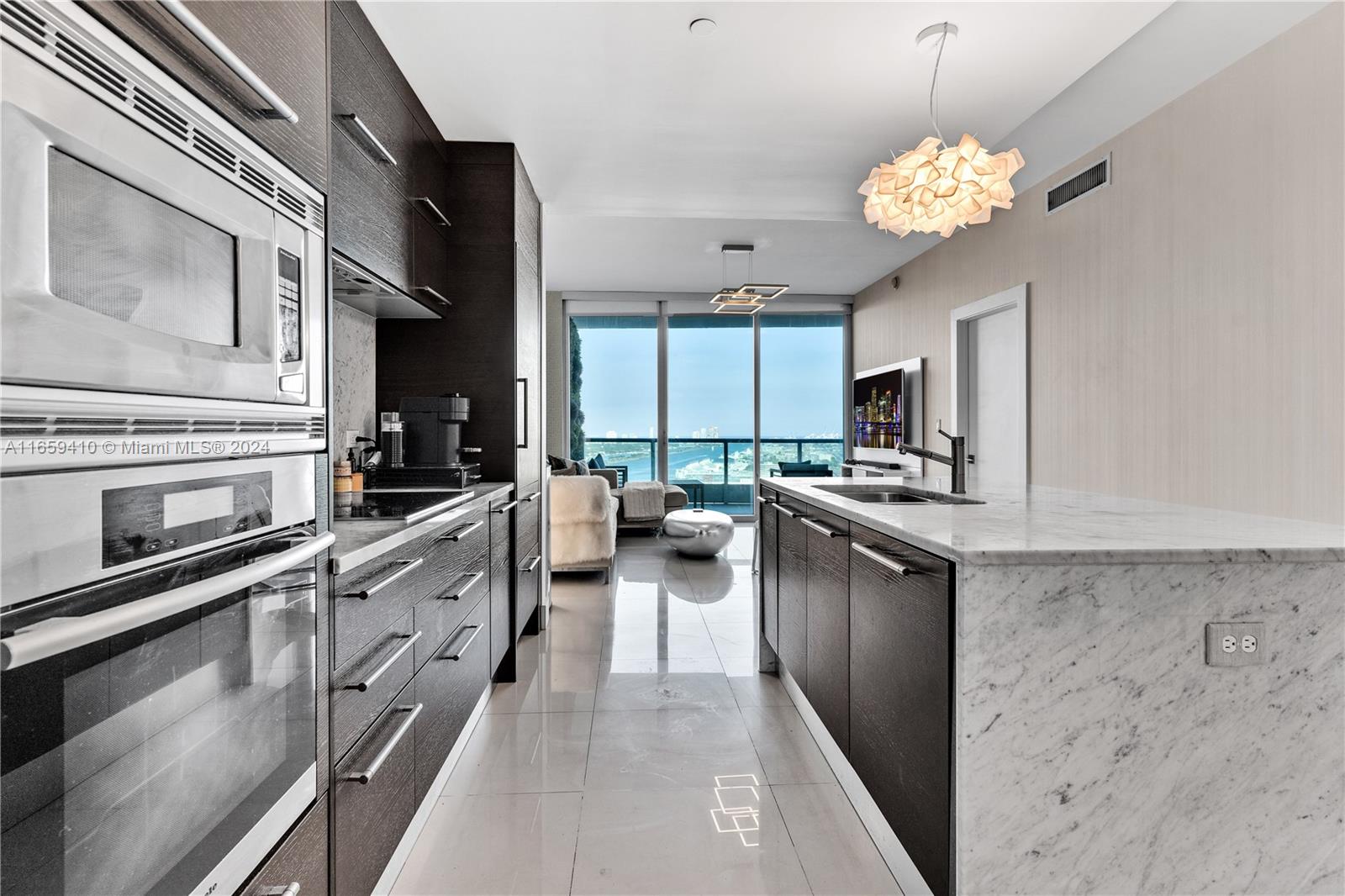 900 BISCAYNE BAY CONDO - Residential Lease