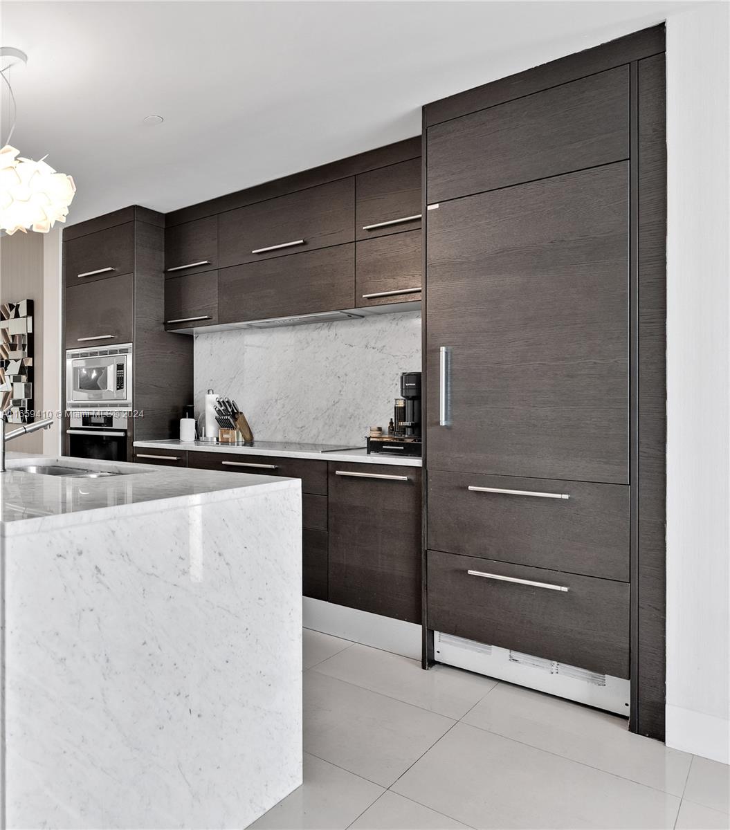 900 BISCAYNE BAY CONDO - Residential Lease