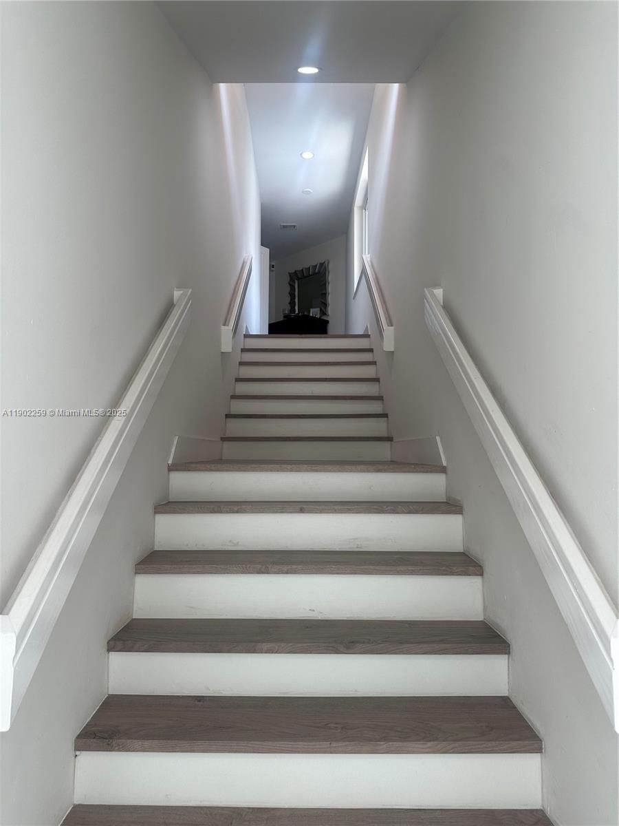 PARC COURT CONDO - Residential Lease