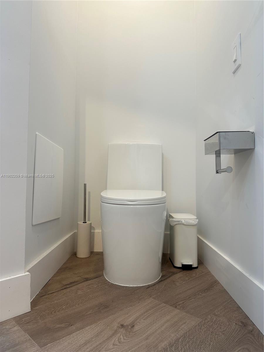 PARC COURT CONDO - Residential Lease