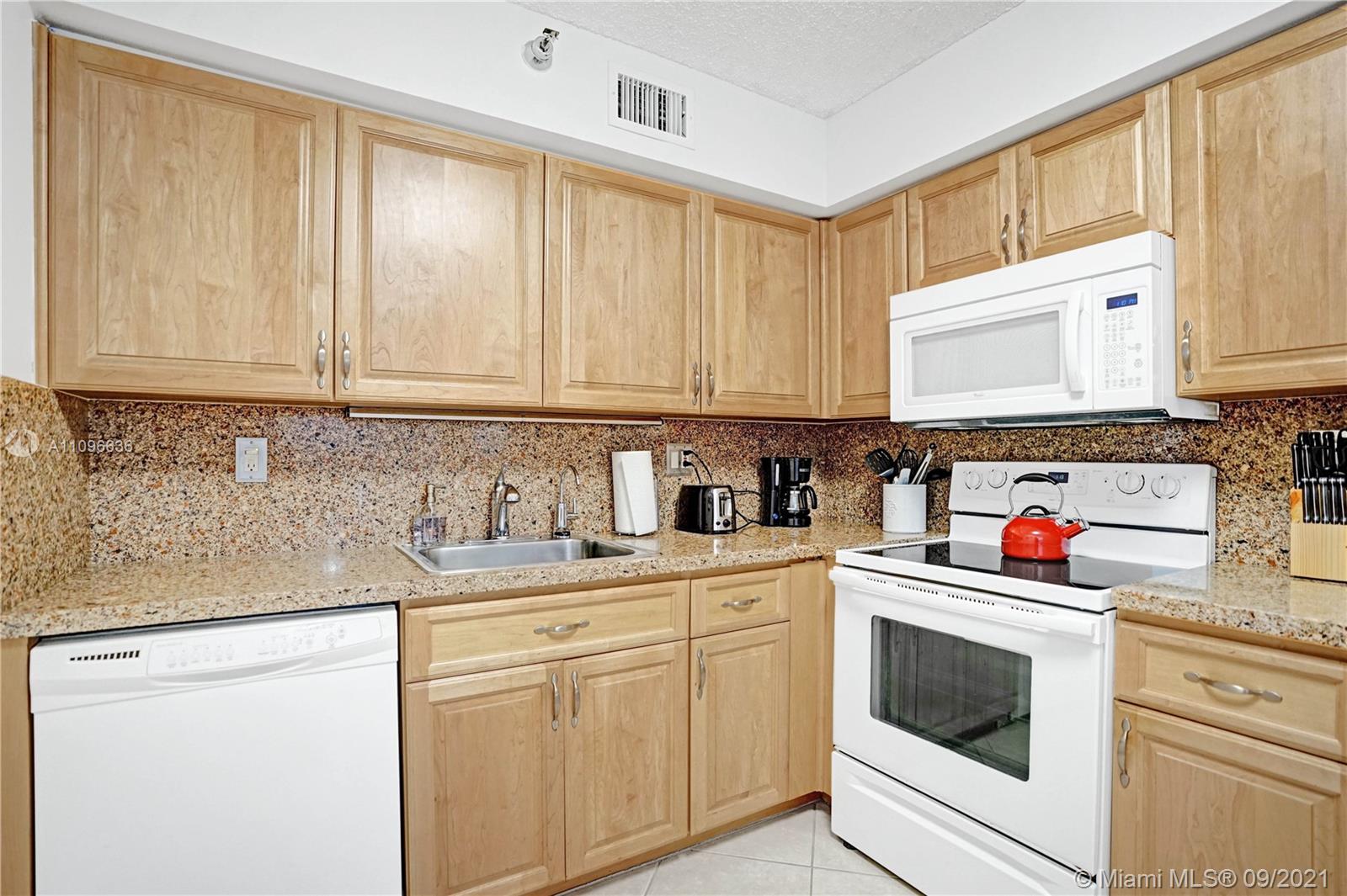 MYSTIC POINTE TOWER 600 C - Residential