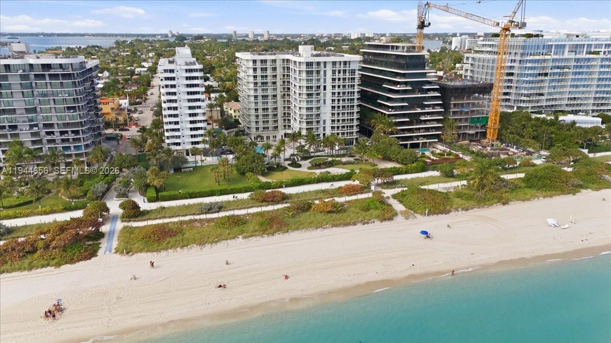 MIRAGE CONDO - Residential