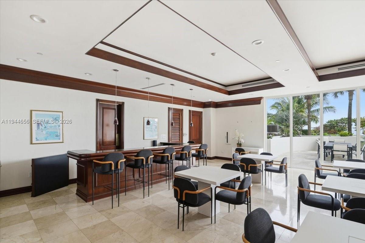 MIRAGE CONDO - Residential