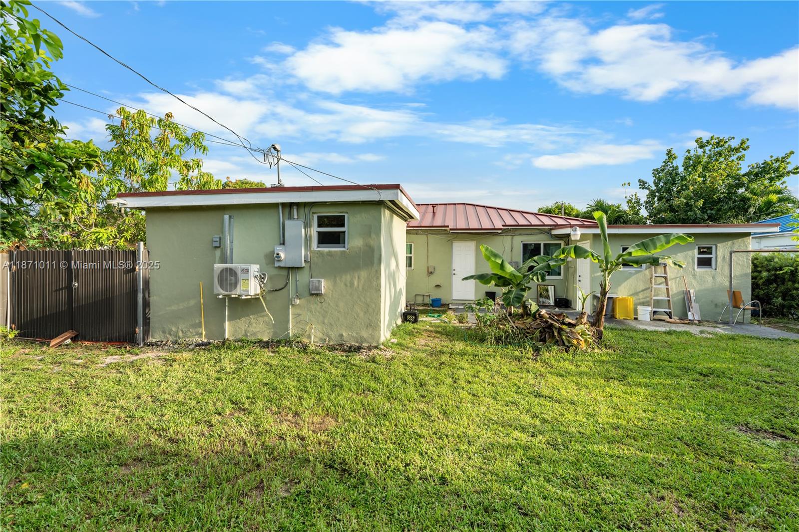 SHORES ESTATES - Residential