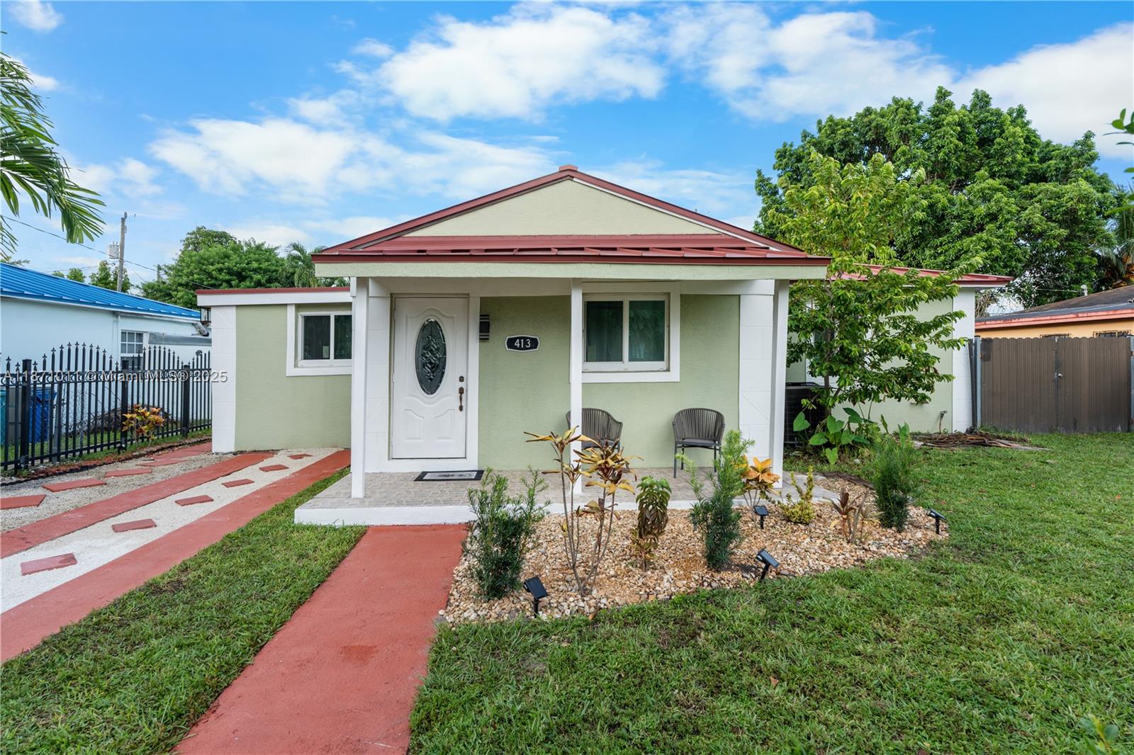 SHORES ESTATES - Residential