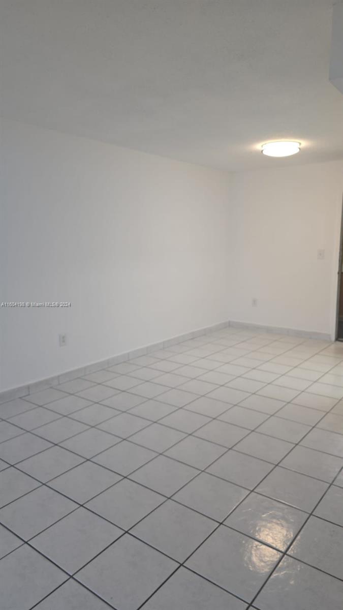 DORAL GARDENS II CONDO - Residential Lease