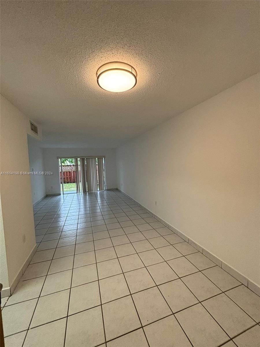 DORAL GARDENS II CONDO - Residential Lease