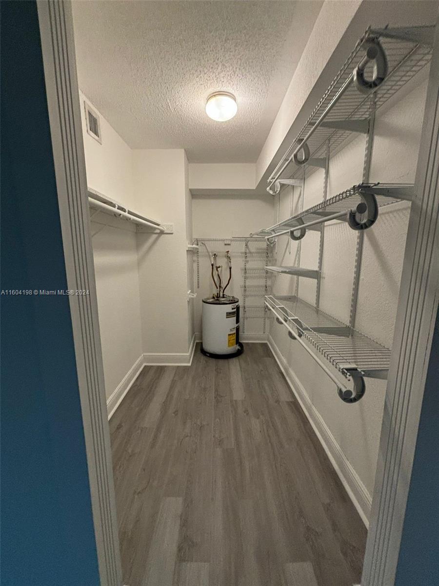 DORAL GARDENS II CONDO - Residential Lease