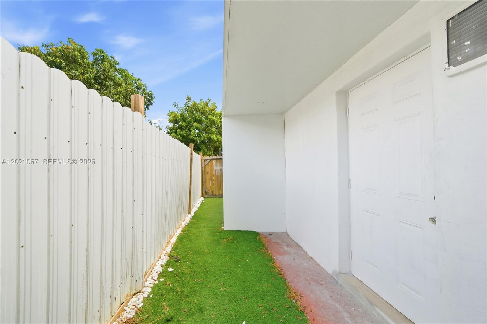 MIAMI GARDENS MANOR SEC 3 - Residential