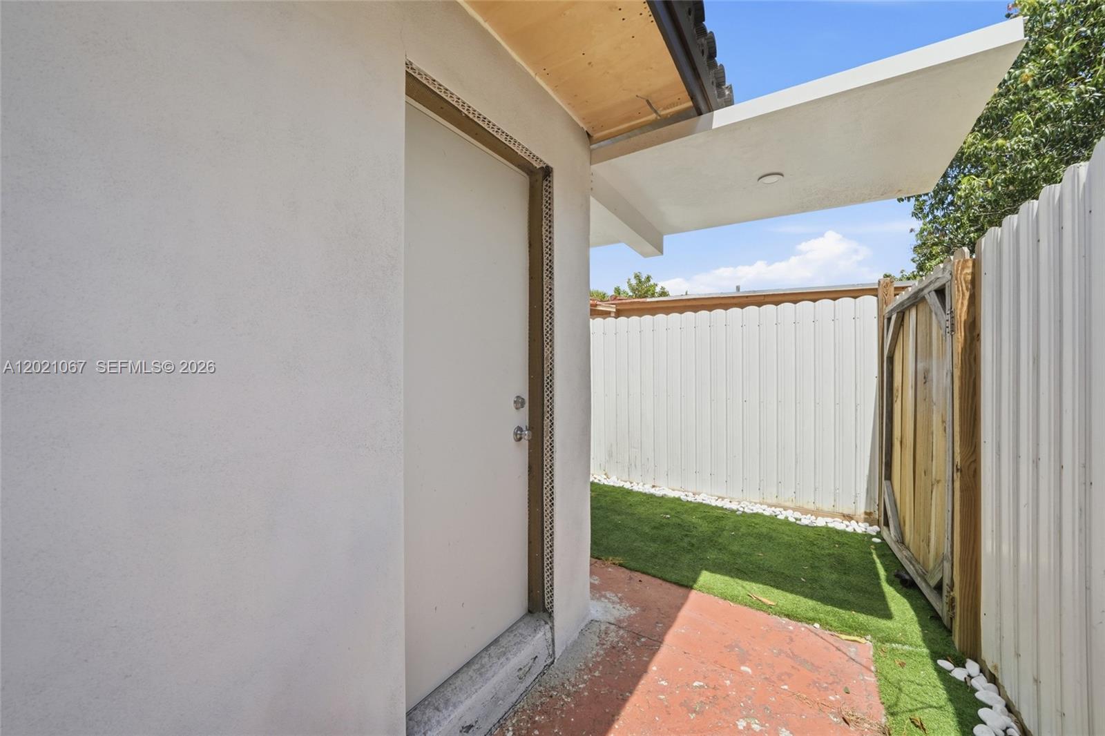 MIAMI GARDENS MANOR SEC 3 - Residential