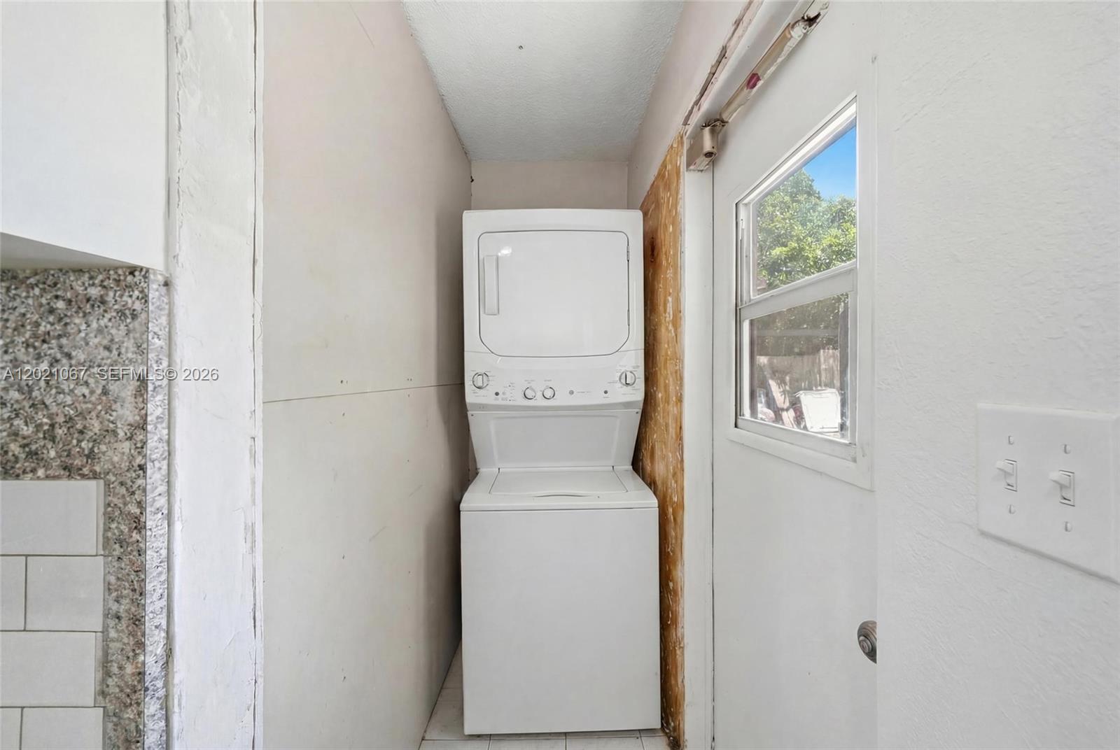 MIAMI GARDENS MANOR SEC 3 - Residential