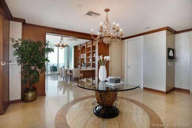 GROVENOR HOUSE CONDO - Residential