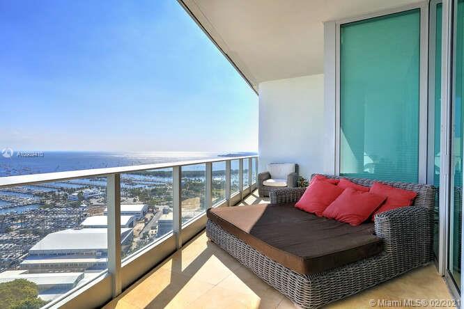 GROVENOR HOUSE CONDO - Residential