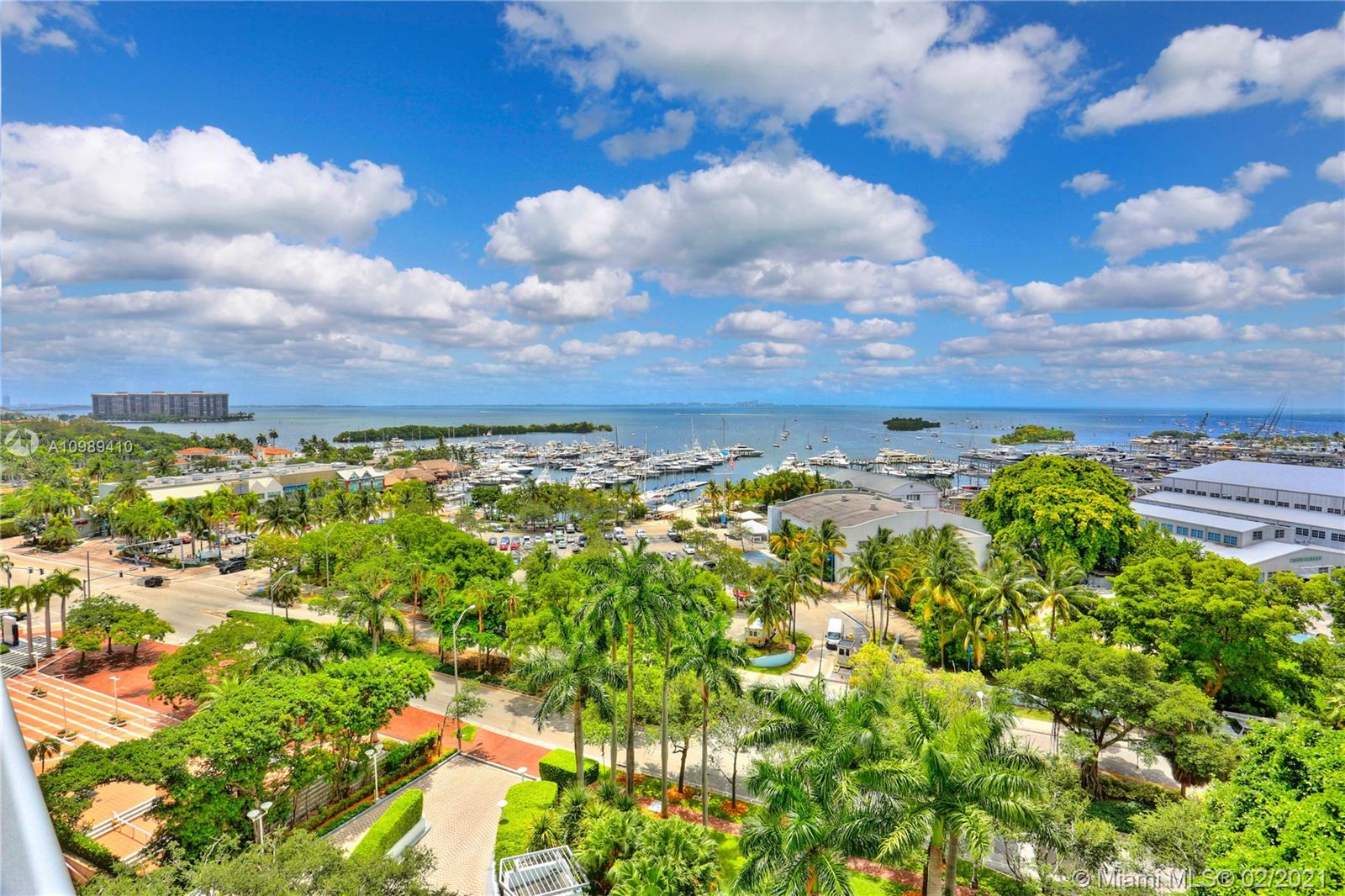 GROVENOR HOUSE CONDO - Residential