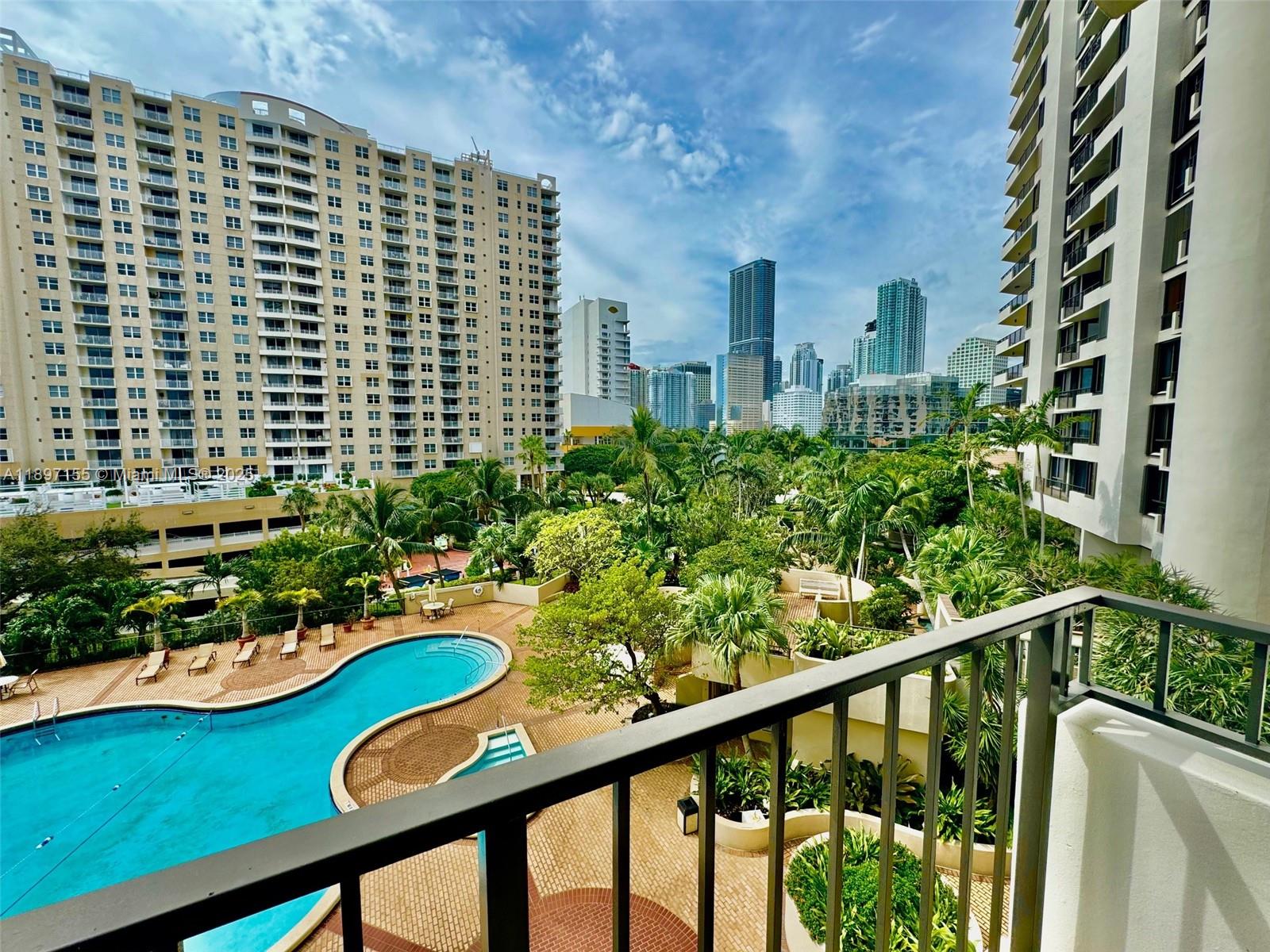 520 Brickell Key Dr A605
