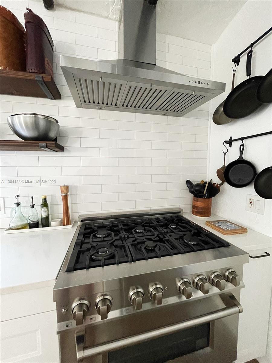 HOLLYWOOD - Residential