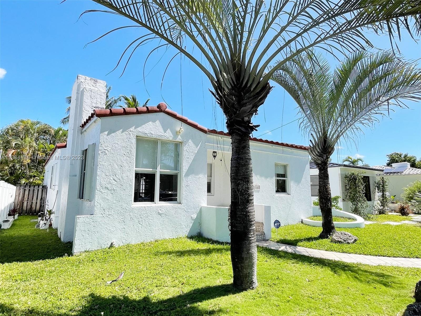 HOLLYWOOD - Residential