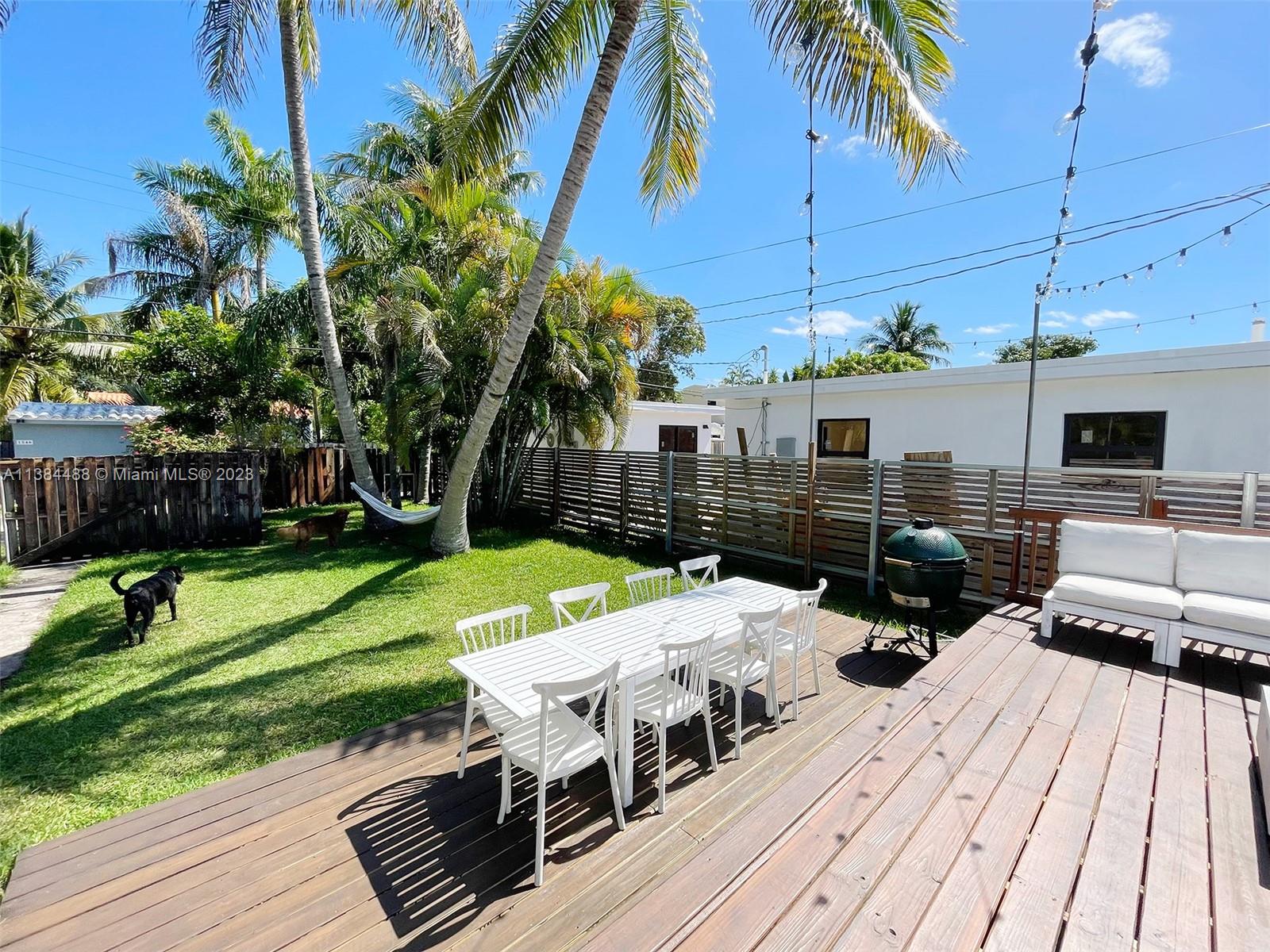 HOLLYWOOD - Residential